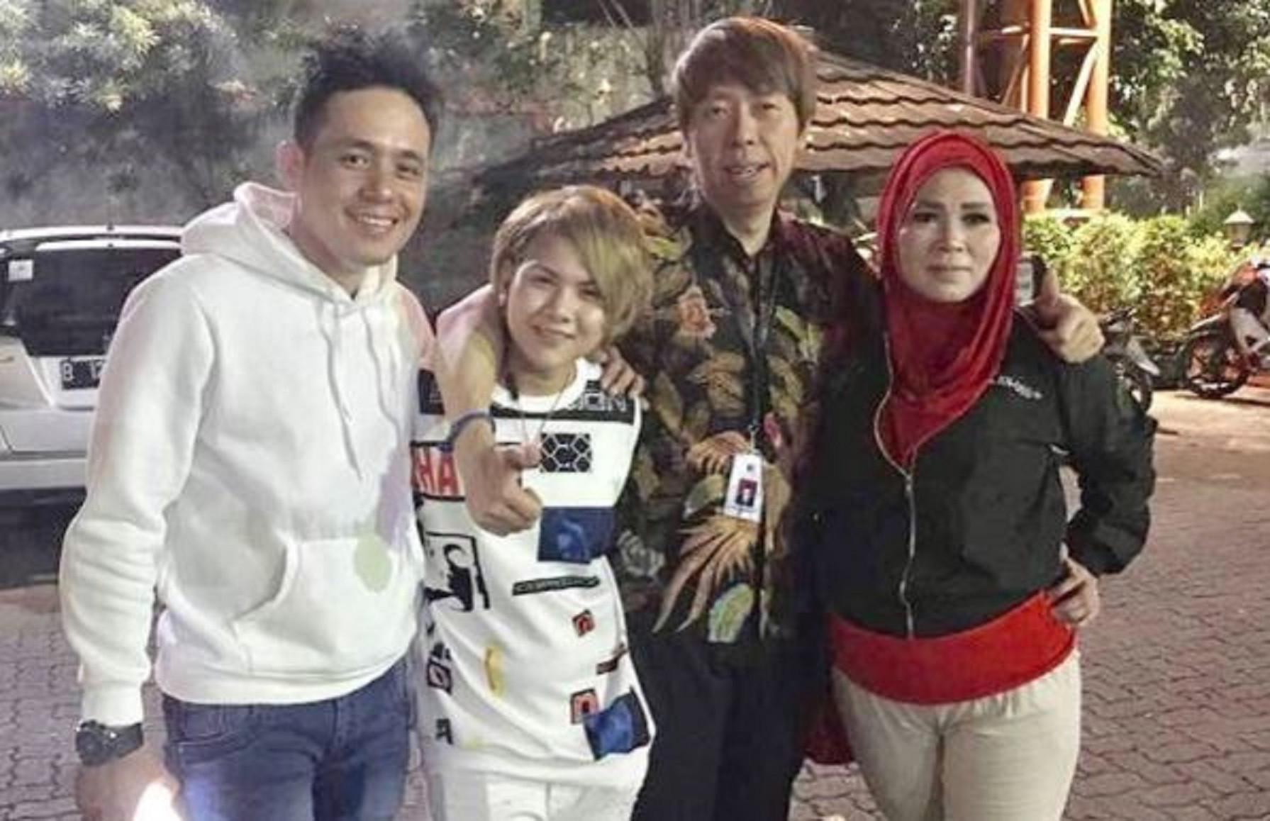 Evelyn: Saya Mengikhlaskan Kak Aming Pergi dari Kehidupan ...