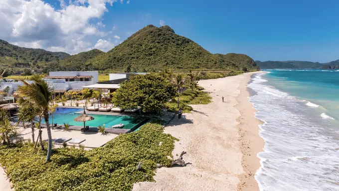 Amber Lombok Beach Resort