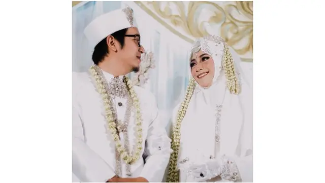 Potret Mesra Inka Christie dengan Suami (sumber: instagram/@inka_christie99)