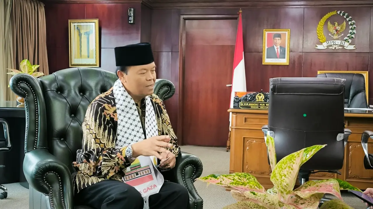 Hidayat Nur Wahid.