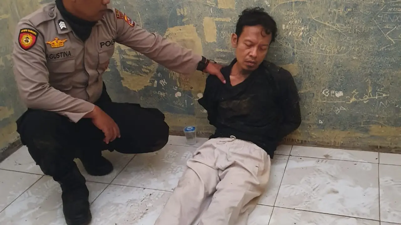 Menkopolhukam Wiranto diserang orang tak dikenal saat di Pandeglang, Banten