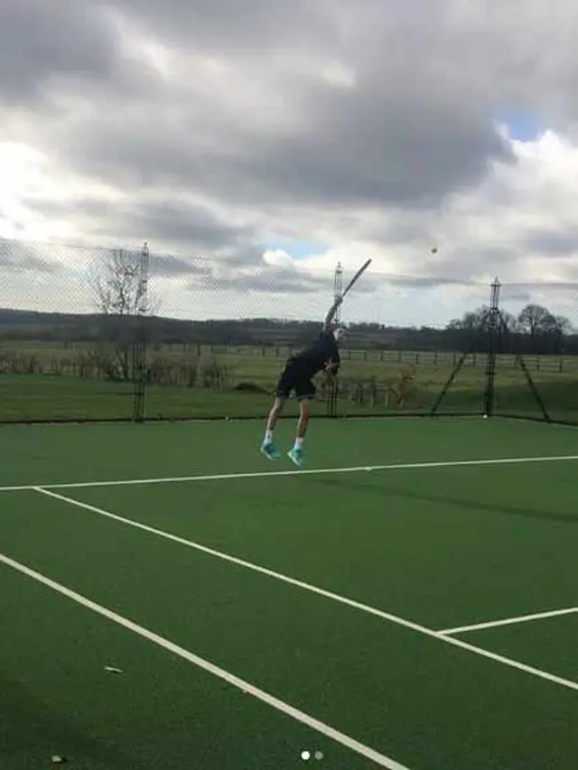 Anak David Beckam, Romeo sedang bermain tenis