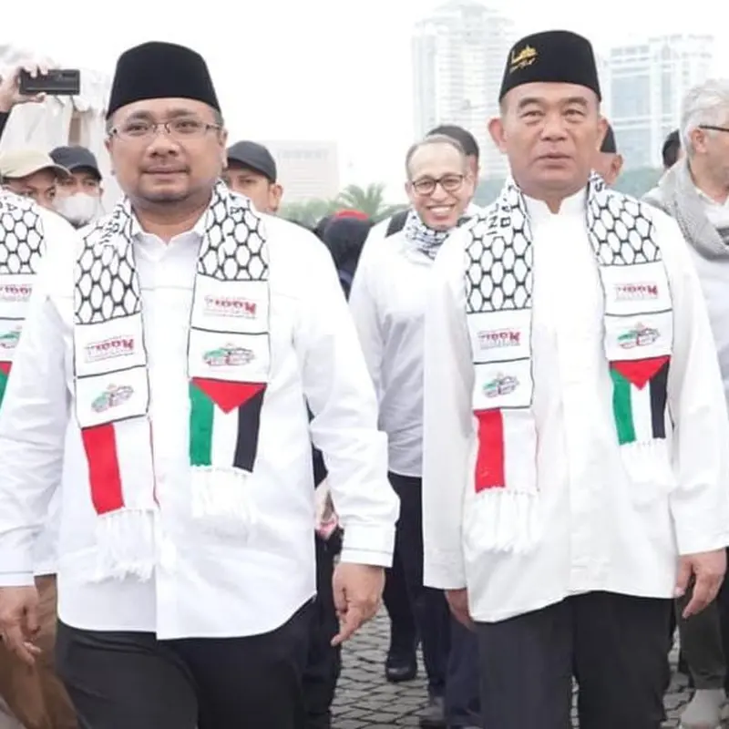 Menag Yaqut Cholil Qoumas mengikuti aksi bela Palestina di Monas