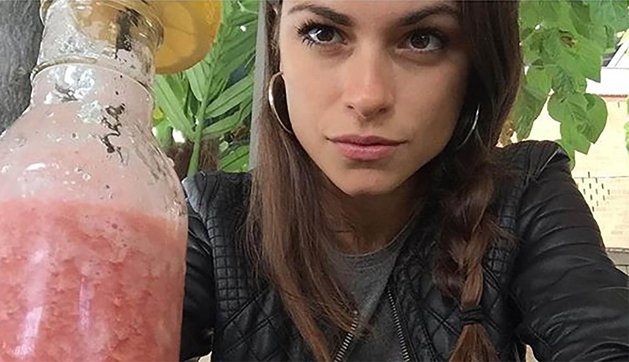 Linda Morselli berpacaran dengan Valentino Rossi sejak 2012 lalu. (Instagram)