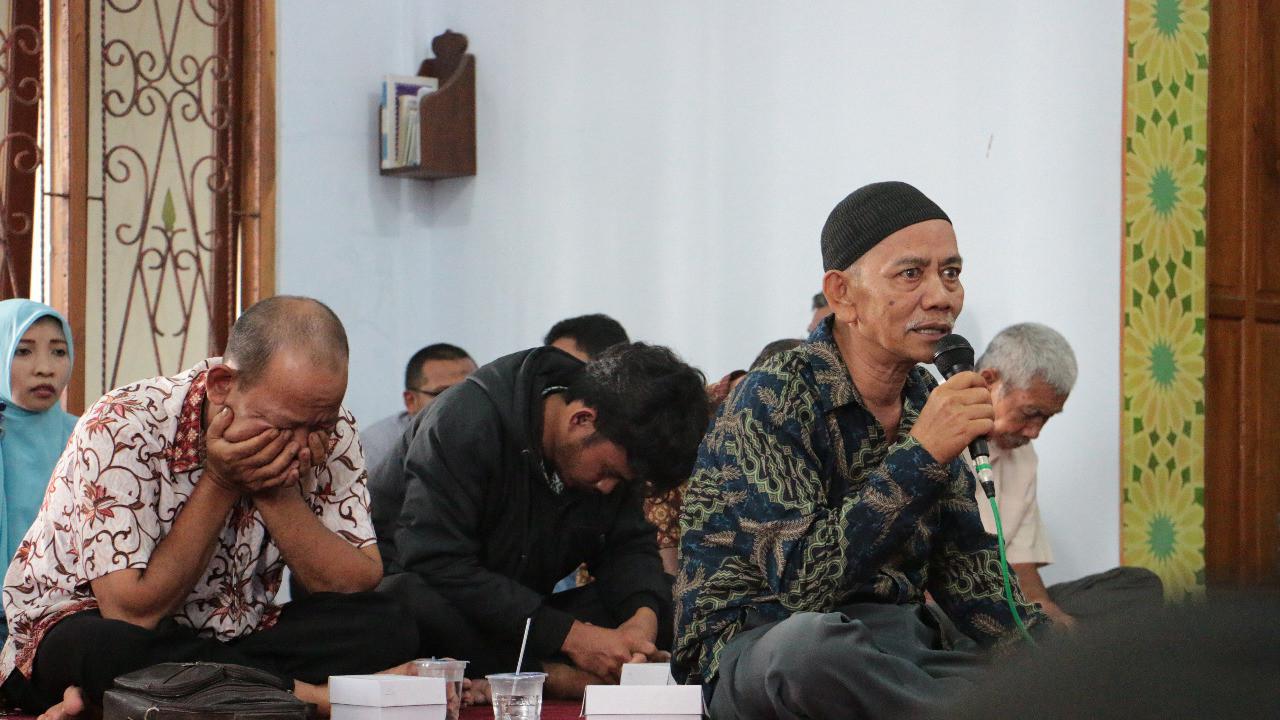 Pengikut aliran sesat Islam sejati bertobat. (Foto: Liputan6.com/Polres Kebumen/Muhamad Ridlo)