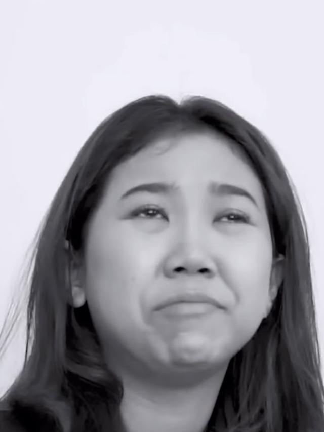 Kiky Saputri dan Muhammad Khairi mengumumkan kehamilan Kiky pada unggahannya (Instagram/@kikysaputrii dan @poykhairi)