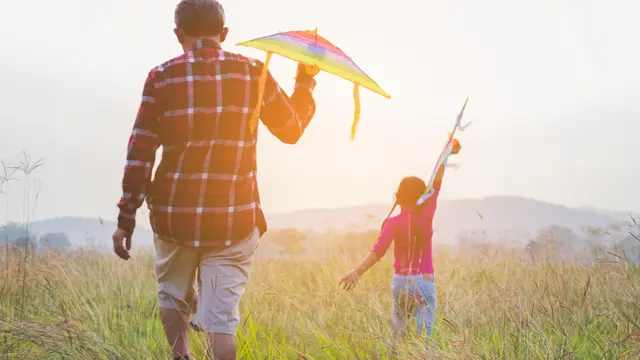 childhood dan layang-layang