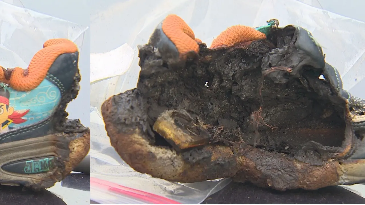Sepatu Terbakar