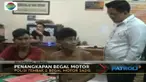 Polisi berhasil membekuk kawanan begal motor sadis yang kerap mengicar wanita sebagai korbannya.