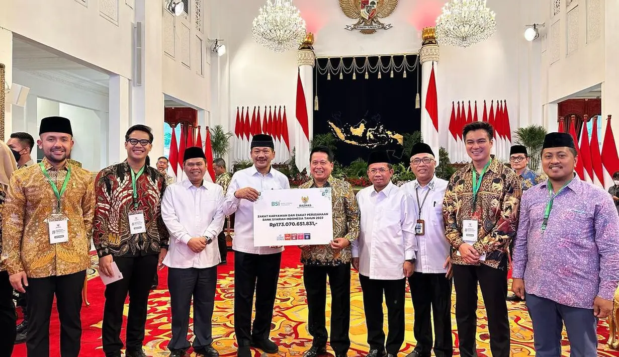 Baim datang bersama Kiano Tiger Wong saat hadir dalam acara Penyerahan Zakat kepada Badan Amil Zakat Nasional atau Baznas. Acara digelar pada 28 Maret 2023 pukul 10.00 WIB di Istana Negara, Jakarta. [Instagram/baimwong]