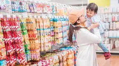Chealsea Olivia kerap kali terlihat kompak dengan sang buah hati, Nastusha Olivia. (Liputan6.com/IG/chelseaoliviaa)
