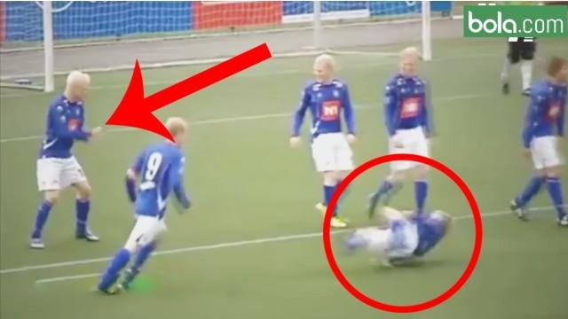 Video gaya selebrasi gol-gol unik yang ada dalam sejarah sepak bola dunia, salah satunya gaya yang menirukan orang sedang mancing ikan.