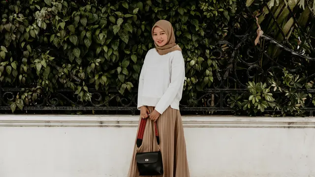 Cara Memakai Jilbab Segi Empat Untuk Wajah Bulat