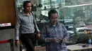 Tubagus Haerul Jaman diperiksa dalam kasus dugaan suap penanganan sengketa Pilkada Banten di Mahkamah Konstitusi yang menjerat mantan calon bupati dan wakil bupati Lebak Amir Hamzah-Kasmin Bin Saelan. (Liputan6.com/Miftahul Hayat)