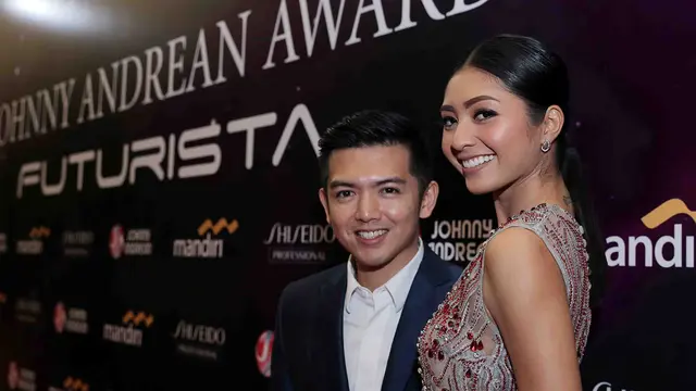 [Bintang] Nicky Tirta dan Liza Elly