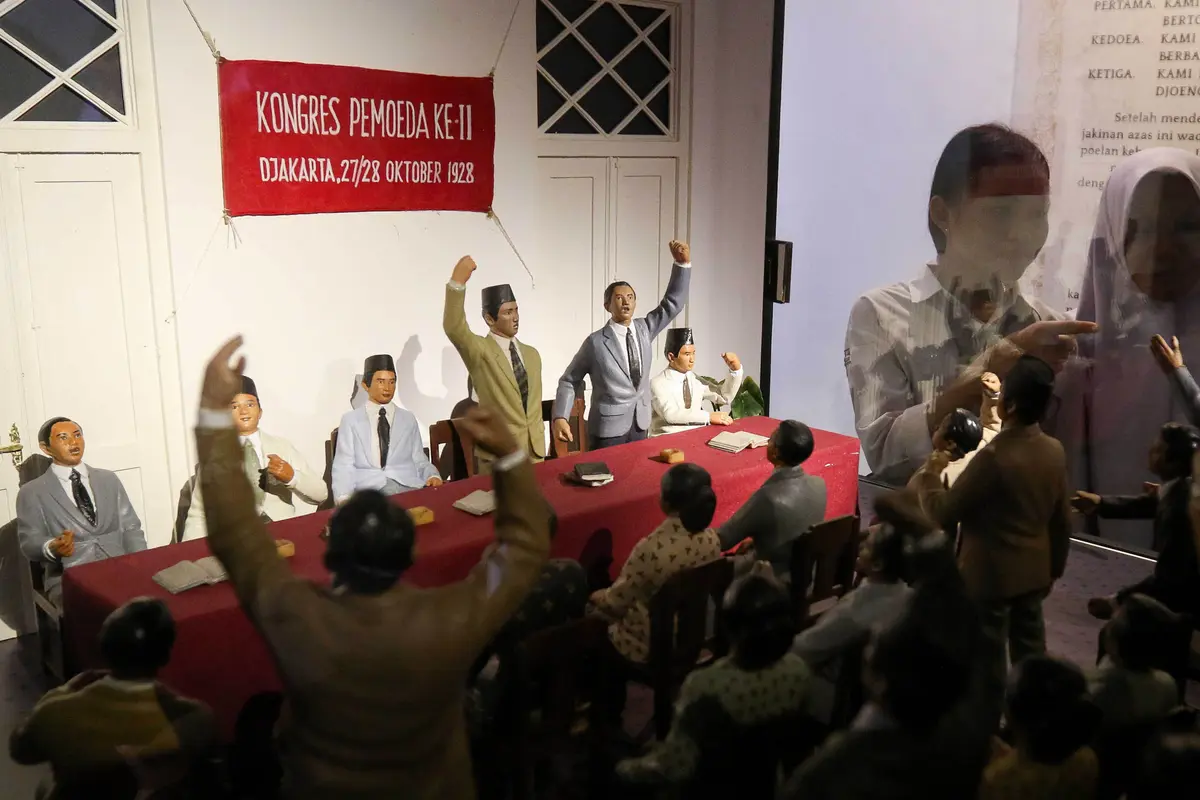 Mengunjungi dan Melihat Langsung Diorama Kongres Pemuda II di Museum Sumpah Pemuda