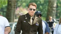 Chris Evans, pemeran Captain America.