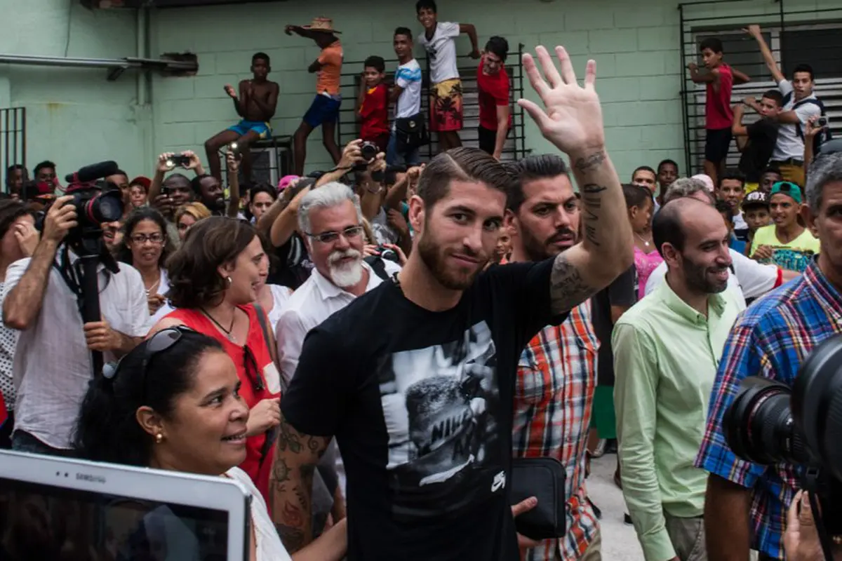 Ferdinand: Sergio Ramos Tak Mungkin Gabung MU