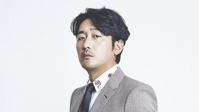 Ha Jung Woo (Walkhouse Company via Soompi)