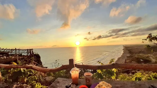 Senja Oleh Warganet