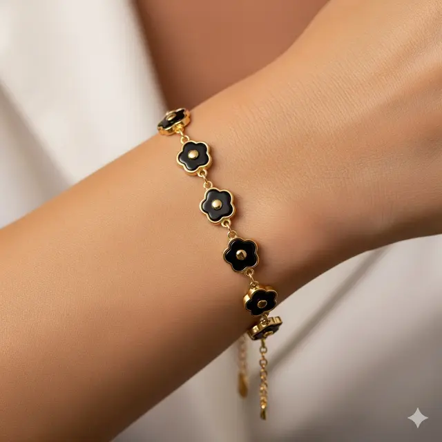 Gelang Charm Personalizable dengan Bunga Hitam