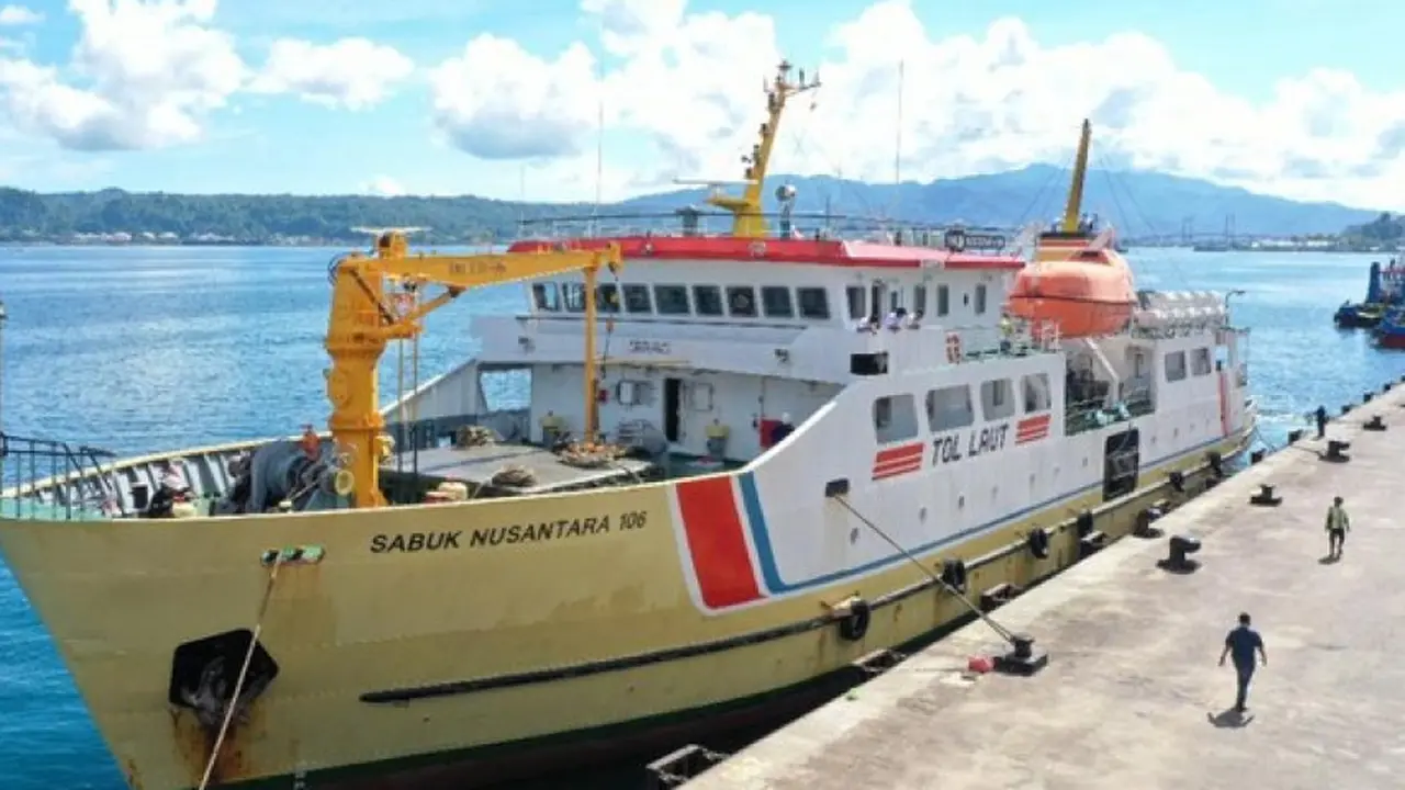 Di Indonesia, setiap tahunnya pada 23 September diperingati sebagai Hari Maritim Nasional.