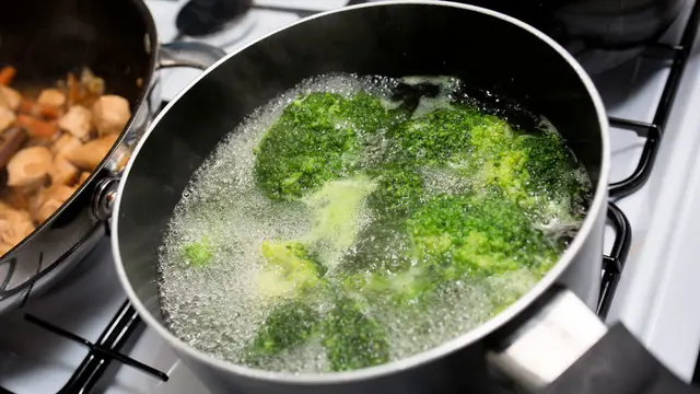 Merebus Sayuran Terlalu Lama Berbahaya Bagi Tubuh?