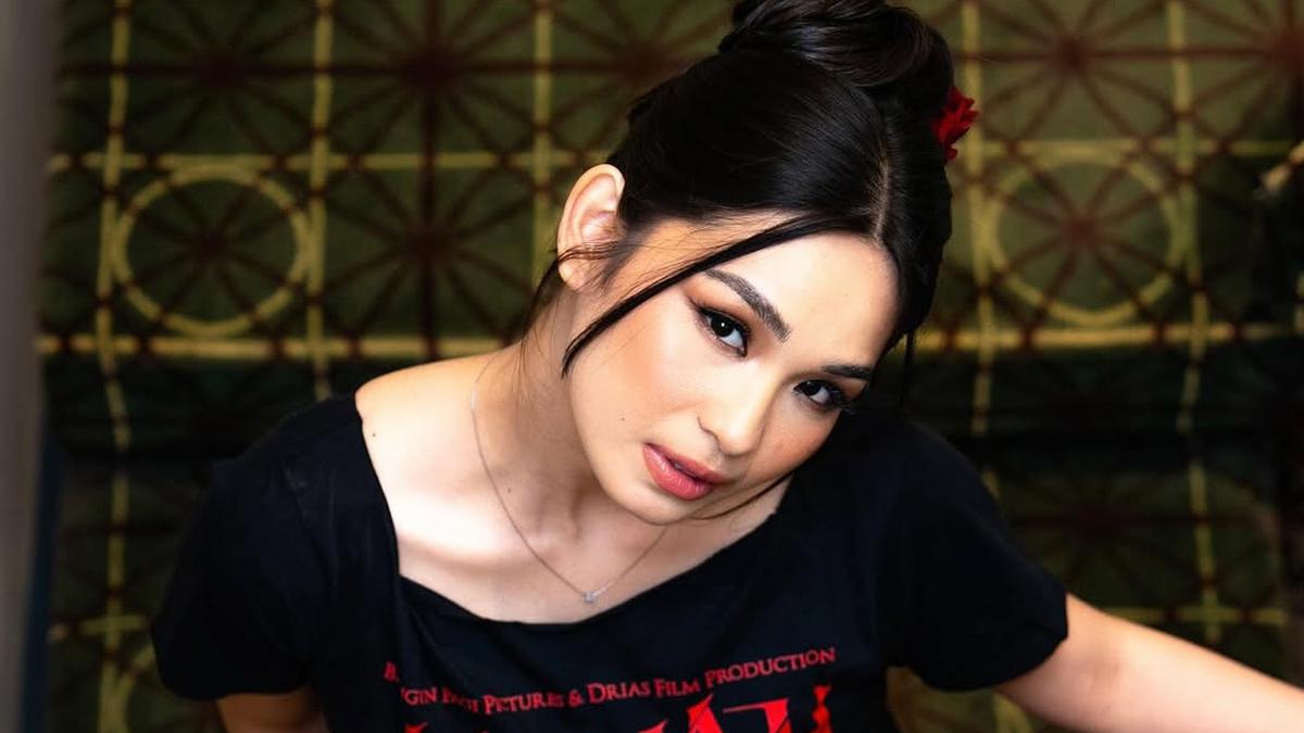 Sarah Beatrix Debut Lewat Film Horor Arwah, Kepala Puyeng Gegara Syuting Mobil Berguling di Jalan