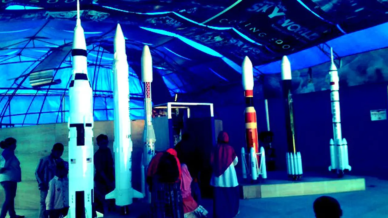 Menemukan "Planet Baru" di Wahana Antariksa TMII