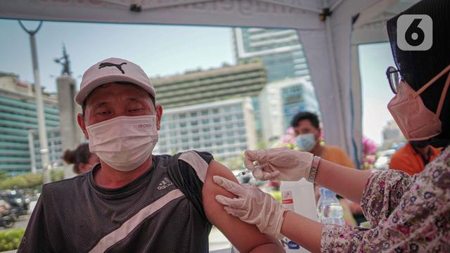 Vaksinasi Booster Presisi di Bundaran HI