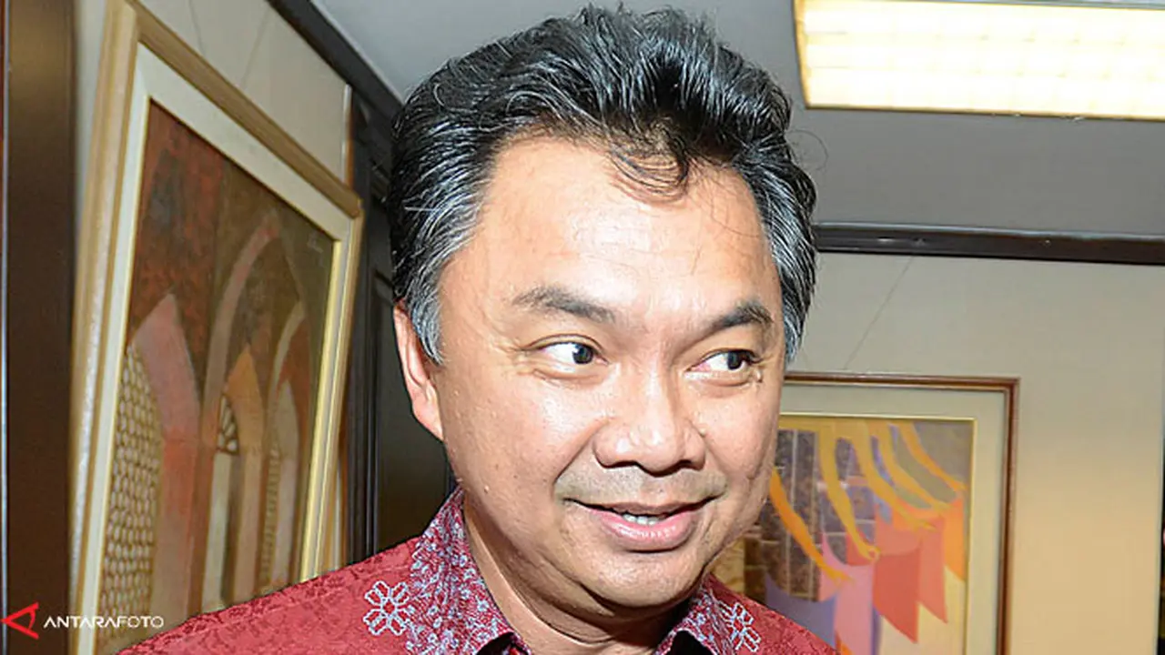 dino-patti-jalal-130903b.jpg