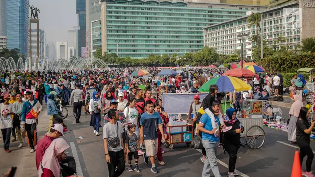 Semrawut, PKL Ganggu Aktivitas Pengunjung CFD