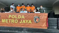Polisi menetapkan enam tersangka kasus pengeroyokan di Penjaringan, Jakarta Utara yang menewaskan anggota TNI AD. (Liputan6.com/Ady Anugrahadi)