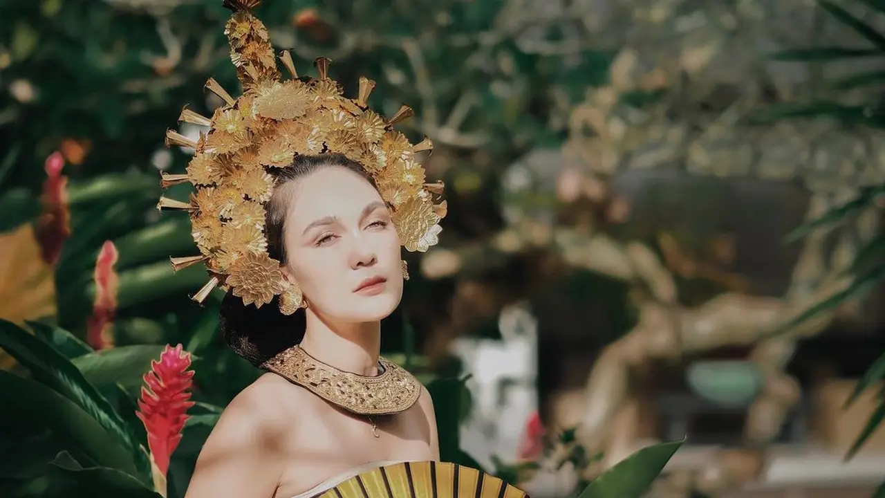 Luna Maya