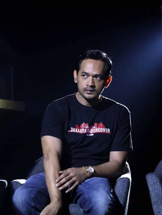Oka Antara mengakui adegan Sashimi Girl itu merupakan adegan tersulit yang dilakukan. Adegan itu untuk film Jakarta Undercover. Film dari novel karya Moamar Emka itu akan dirilis pada 23 Februari 2017 mendatang. (Nurwahyunan/Bintang.com)