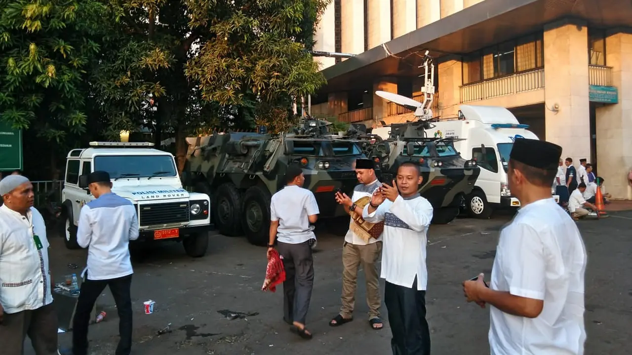 Berwisata dan Berebut Selfie Di Masjid Istiqlal