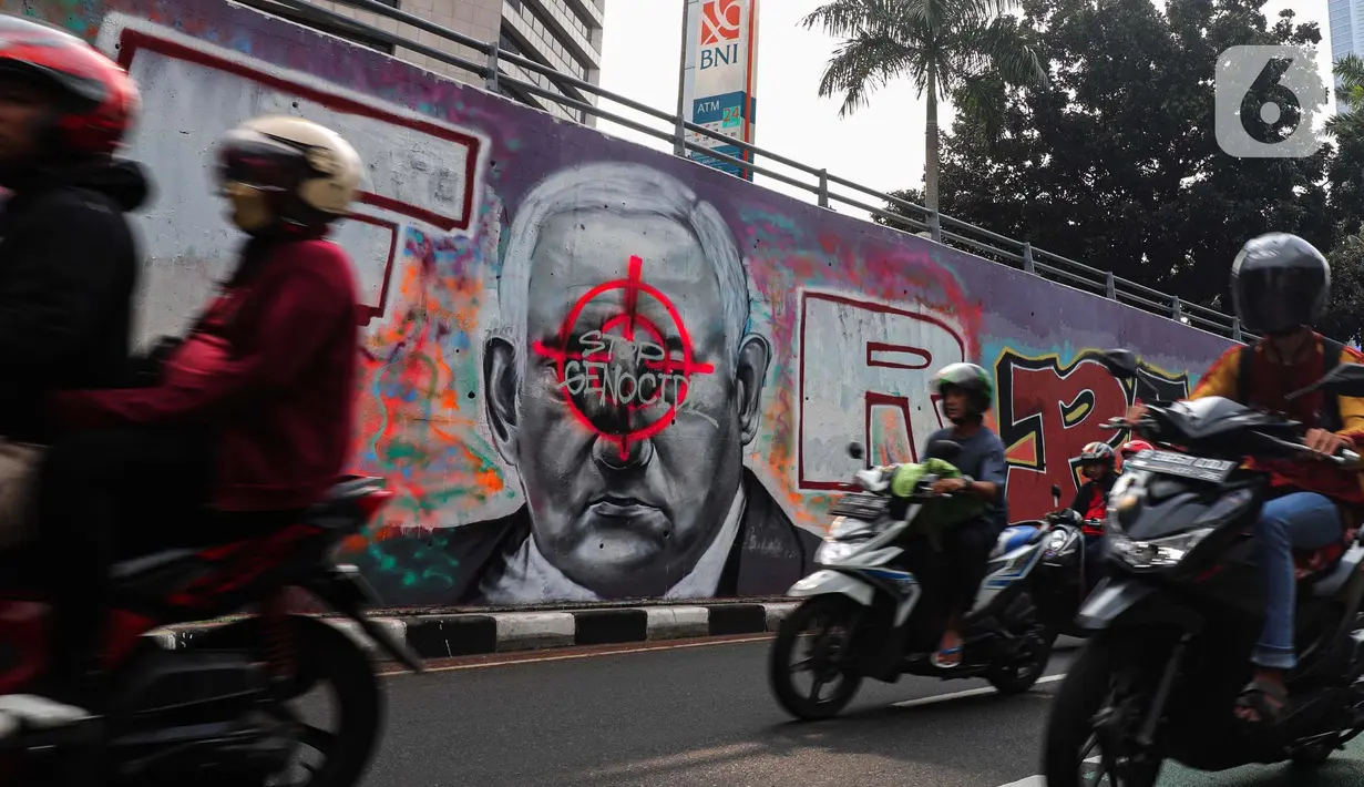 Mural adalah seni yang dibuat di media tembok. (Liputan6.com/Angga Yuniar)