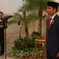 Presiden Joko Widodo atau Jokowi memberikan gelar tanda kehormatan di Istana Kepresidenan. (Liputan6.com/Angga Yuniar)