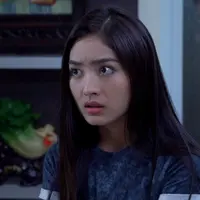 Adegan sinetron Siapa Takut Jatuh Cinta (Sinemart)