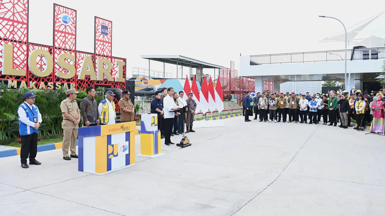 Jokowi Resmikan SPAL-DT Losari di Makassar