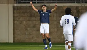 Pulang dari Timnas Indonesia, Mitchell Baker Makin Garang dengan Cetak 2 Gol untuk Georgetown Hoyas di Liga Universitas AS