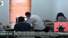 Tim dokumentasi resepsi pernikahan Bobby dan Kahiyang mempersiapkan alat terbaik untuk mengabadikan setiap proses adat Mandailing.