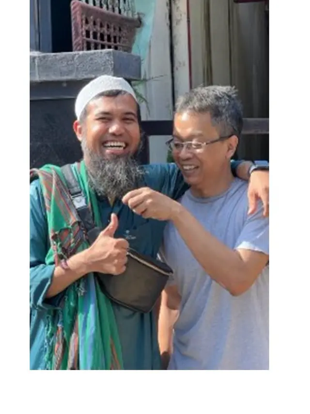 10 Momen Anton dan Sakti Eks Sheila On 7 saat Reuni, Tak Sengaja Bertemu di Warmindo