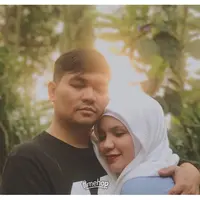 Momen Kebersamaan Indra Bekti dan Aldilla Jelita yang Romantis (sumber:Instagram/indrabekti)