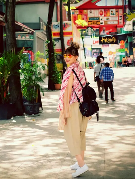 Bahkan saat Rina mengunggah fotonya bersama Fakhrul banyak dari nitizen yang mengharapkan keduanya kembali menjalin hubungan asmara dan menikah. (Instagram)