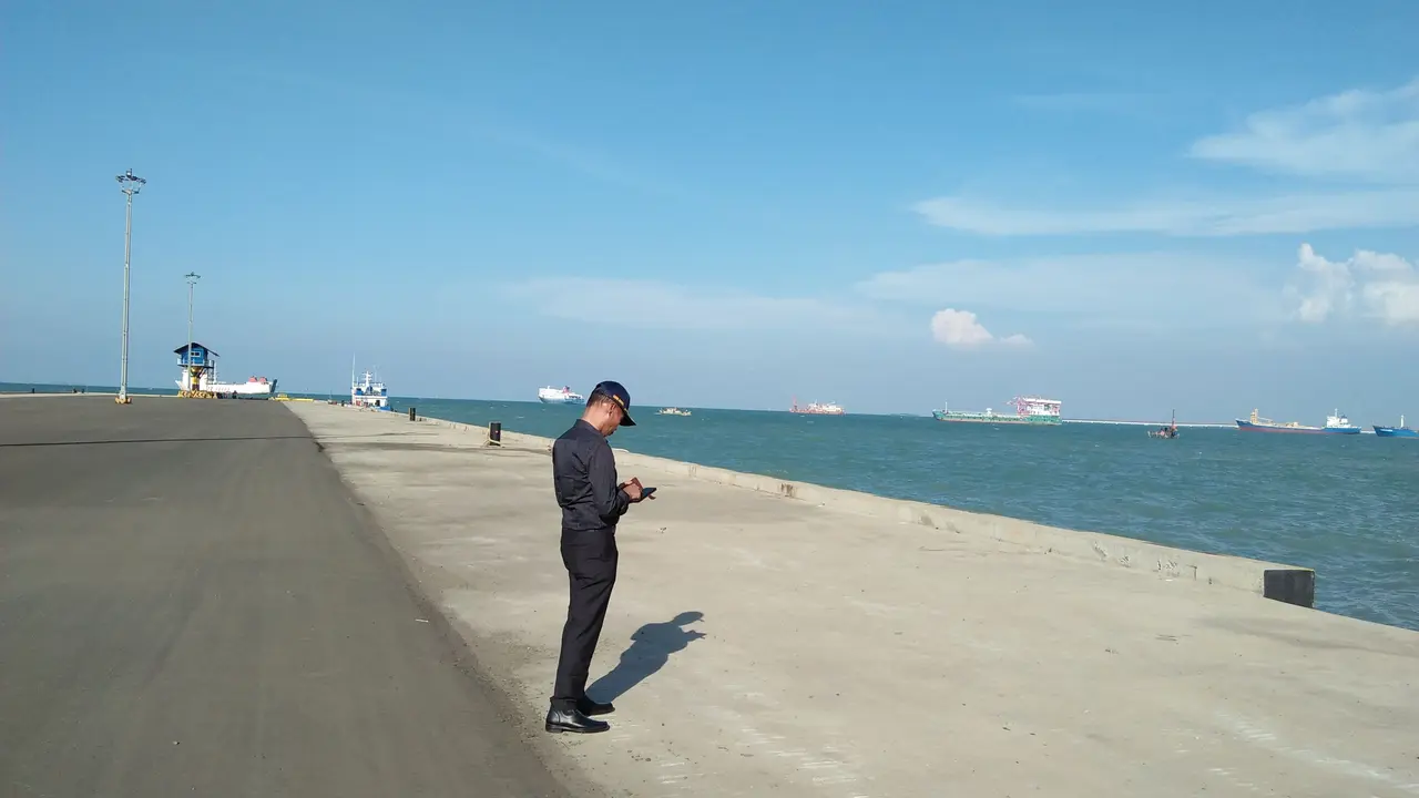 Pelabuhan Bandar Bakau Jaya (BBJ) Bojonegara, Serang, Banten. (Yandhi/Liputan6.com)