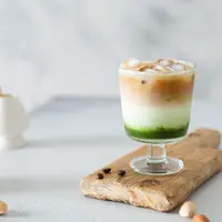 ikuti resep matcha coffe latte ini/shutterstock/Dina Photo Stories
