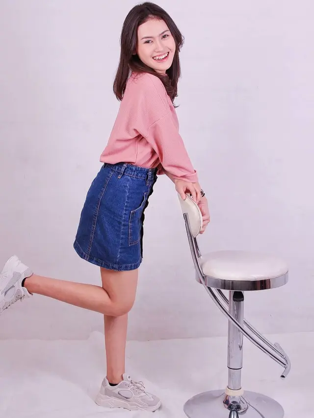Disebut Mirip Marcella Daryanani, Ini 6 Potret Deriska Almira Anak Arya Wiguna