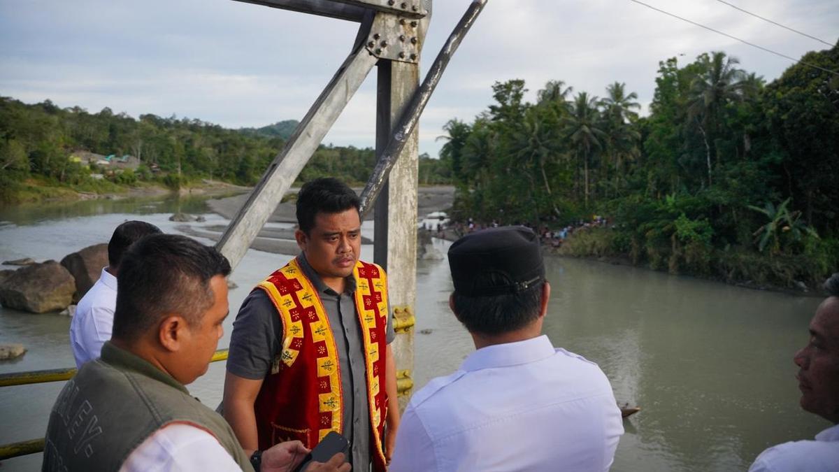 Bobby Nasution Pastikan Jembatan Ambruk di Nias Barat Dibangun Tahun Ini
