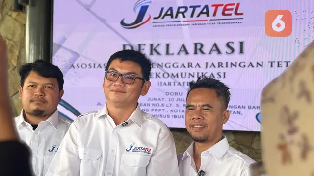 Andika Nugroho Sulistyanto, Bendahara Umum Jartatel; Raymond Hubertus, Ketua Umum Jartatel; Sony Setiadi, Sekjen Jartatel